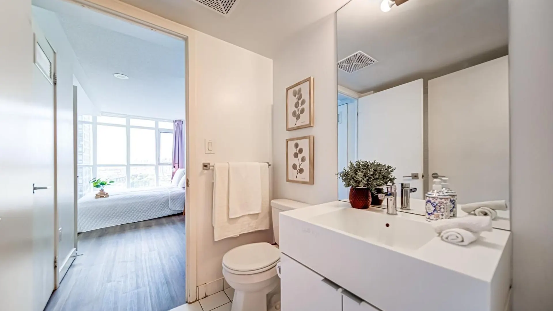 Ferienwohnung The Hideaway Hub Toronto