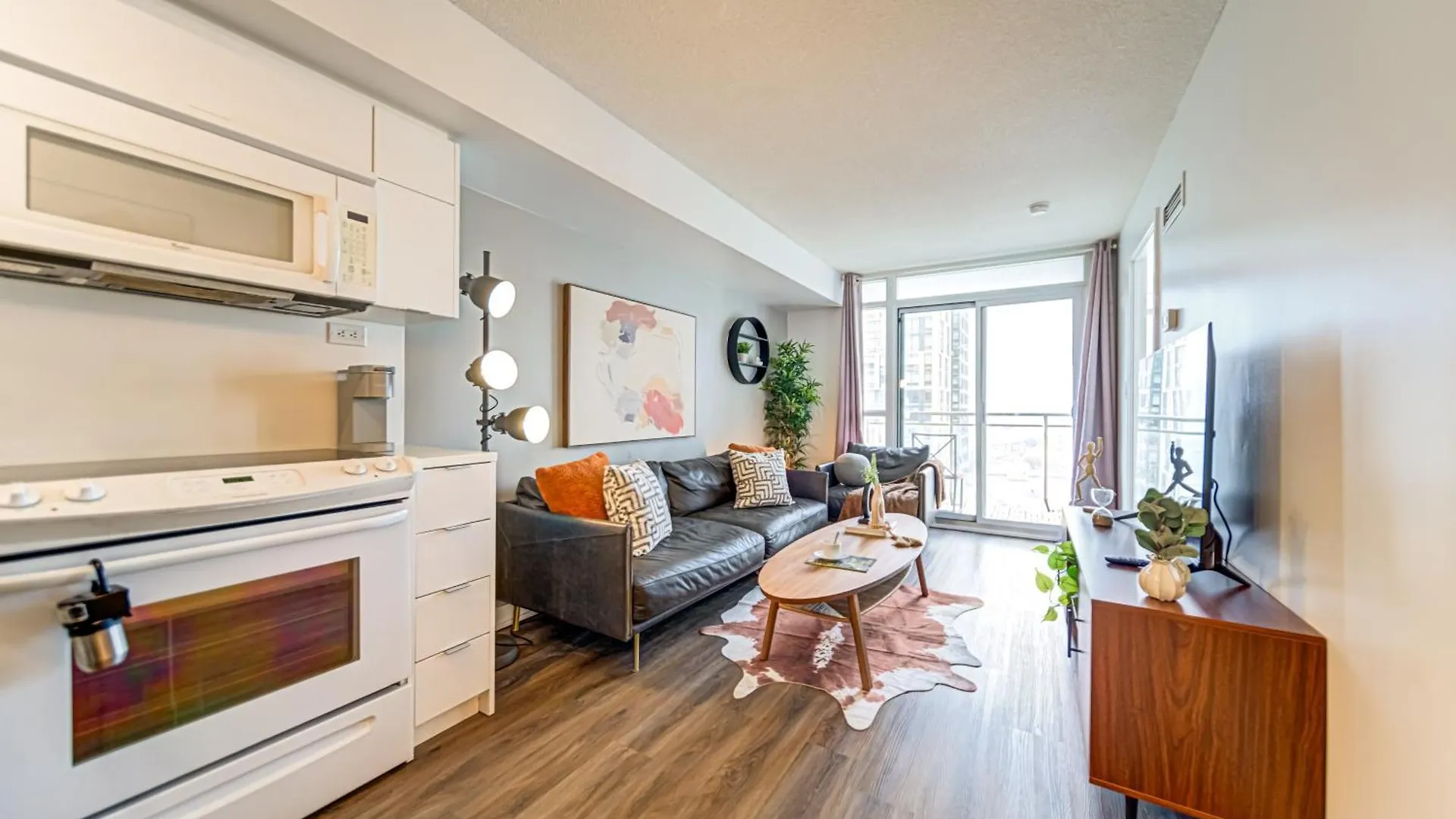 Ferienwohnung The Hideaway Hub Toronto Apartment